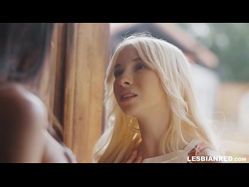❤️ Hoʻi mai ke kaikamahine i ka home i kekahi mau mahina ma hope a hoʻopau i ka ʻai ʻana i ka pussy a kona stepmom ❤️❌ Fucking video  ma porn haw.com-fullporner.ru ️❤